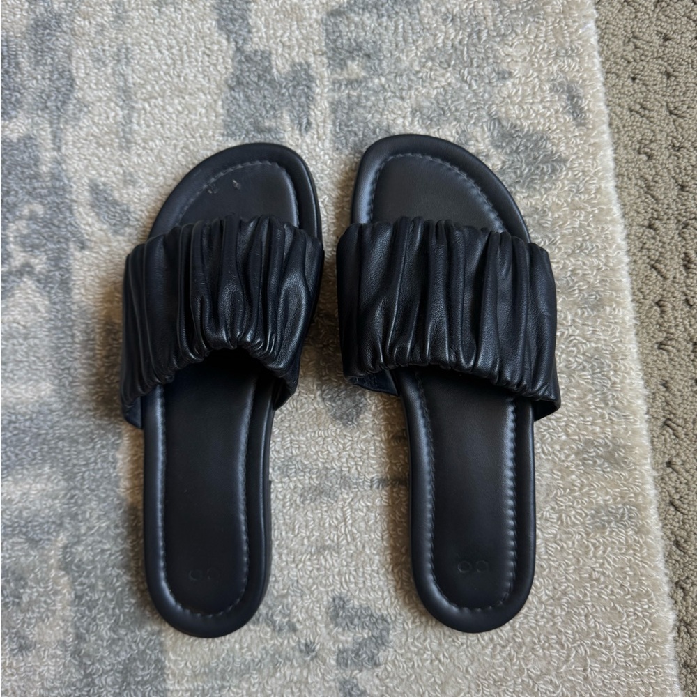 CO Scrunch Sandals